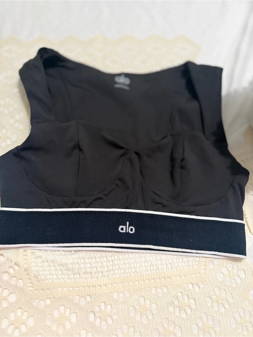 ALO Yoga Black Crop Support Tank with Contrast Band